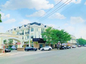 cho thuê nhà nguyên căn 100m2. 3 tầng, mặt tiền đường 25m. tiện kinh doanh, gần chợ thông dụng