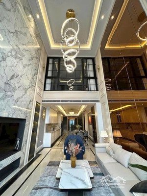 mặt phố kinh doanh trung tâm long biên 8 tầng duplex thang máy full nội thất nhập khẩu