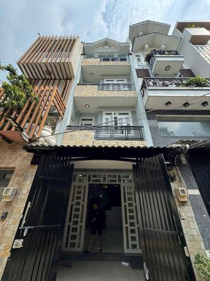 nhà btct hẻm 6m xe hơi quay đầu gần công viên làng hoa