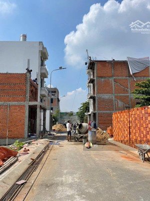 bán 2 lô đất đường số 40 hiệp bình chánh gần chợ hiệp bình đồng giá chỉ 5 tỷ/lô