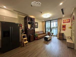 cho thuê căn hộ 3 phòng ngủ 2 vệ sinh đầy đủ nội thất tại vinhomes symphony