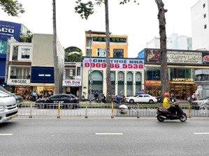 cho thuê nhà mặt tiền ngang 12x24m, số 327 trần hưng đạo, p. cô giang q.1 tp hcm lh đức