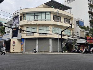 cho thuê nhà trung tâm góc 2 mặt tiền đường phan chu trinh và hai bà trưng, phường nha trang