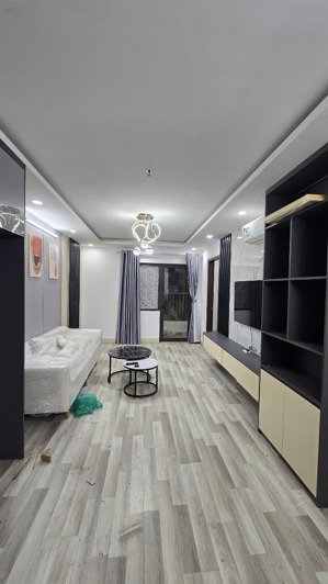 bán gấp căn hộ chung cư 2pn, 68m2 tại v - city, lê thái tổ, bắc ninh, giá 2,8 tỷ
