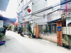 cần bán đất phố lụa - 1 nhà ra ô tô tránh( có phương án cho khách chọn(đất - nhà 5tầng - thang máy)