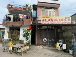 bán nhà mặt mặt tiền chợ dĩ an 2, kinh doanh ngon 75m2, 4ty450. lh: 