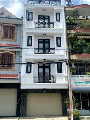 cần cho thuê nhà mt 383a tân sơn nhì p.tân sơn nhì q.tân phú