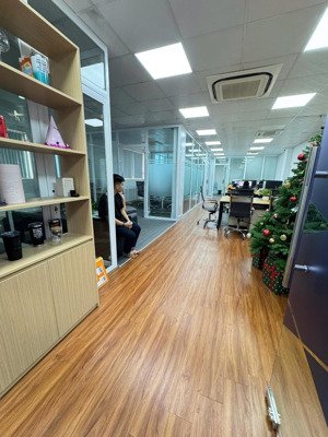 cho thuê văn phòng đẹp tại đường lê văn duyệt - bình thạnh