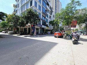 cần bán gấp liền kề văn khê, phân lô ô tô tránh, vỉa hè rộng, 50m2 x 6 tầng giá đầu tư