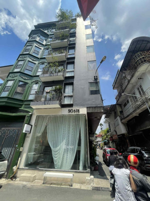 toà nhà 9 tầng mp nguyễn trường tộ, ngã tư cửa bắc, mới xây 1 năm 69m giá 75 tỷ