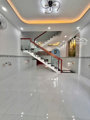 chính chủ cần bán nhà đẹp giá rẻ, khu dân cư an ninh, đường tân kỳ tân quý, giá chỉ 4.9 tỷ