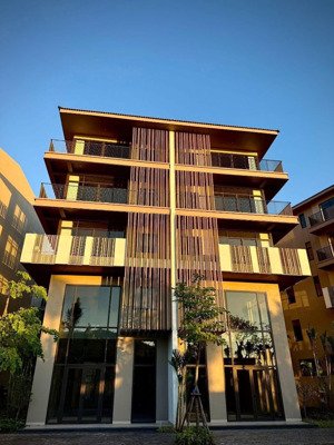 biệt thự liền kế sổ đỏ lâu dài mặt vịnh hạ long đã xây xong nhận nhà luôn