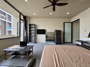 căn hộ 1 phòng ngủ ban công trung tâm phú nhuận full nội thất