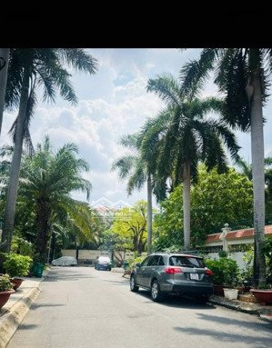 siêu vip- bán đất xây biệt thự trong khu compound tại quận 2