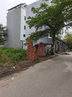 hailongreal: đất bán, 1651 lê văn lương: 3,99 tỷ, dt: 5x16m, thông nguyễn bình, 10 năm không ngập.