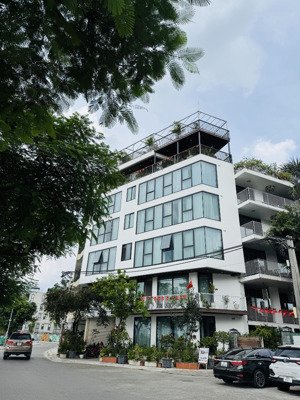 liễu giai - khu - vip - apartment dt 100m2 - mt 5,5m 9t thang máy - ô tô tránh ngõ thông giá 68 tỷ