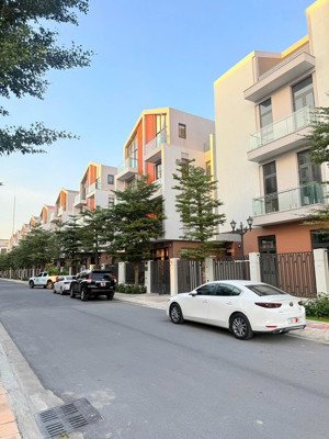 hót tứ lập 120m2 thiết kế hiện đại giá chỉ 17 tỷ vhop 02