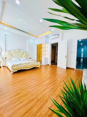 siêu phẩm chùa bộc - đống đa - 40m ra phố - gần ô tô - thang máy - 58m*7t - full nội thất - 19.3tỷ