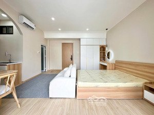 cho thuê căn hộ 1-2 phòng ngủ ban công full nội thất mới trung tâm quận 10