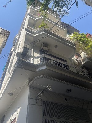 vị trí ở sướng, lô góc 2 mặt thoáng ngõ ô tô