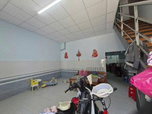 bán nhà 2 tầng gần trường học nguyễn văn nở, đào sơn tây, linh xuân. giá 4,15 tỷ thương lượng