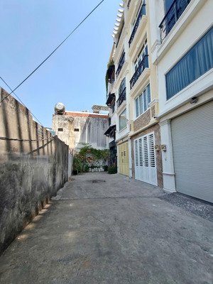 nhà đẹp - hẻm xe tải ngũ nhà - ngã 5 bình hoà - nơ trang long - nhà 5 tầng - 48m2 - chỉ 9.2t tl