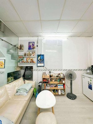 ngộp bank gấp bán nhà chính chủ thiện chí bán cmt8 q3 - 29m2 công nhận đủ 2 tầng