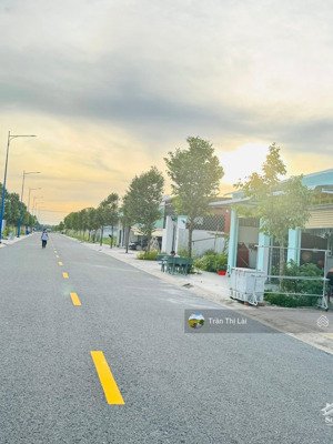 chủ cần sang tên lô đất chơn thành dt550m2 nằm đường nhựa đh516 gần kcn became sổ sẵn full thổ cư