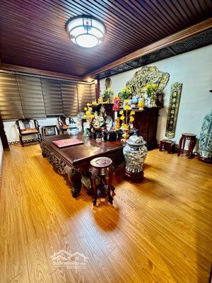 bán nhà kim ngưu - lô góc - 5 tầng - 3 thoáng - ô tô vào nhà. dt 35m2 - mt 5m. giá 12,5 tỷ.