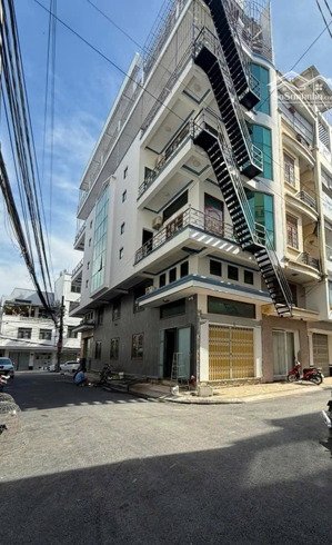 bán khách sạn 5 tầng.17phòng. mặt tiền trần quang khảj. p cái khế.q. ninh kiều tp cần thơ_ giá tốt