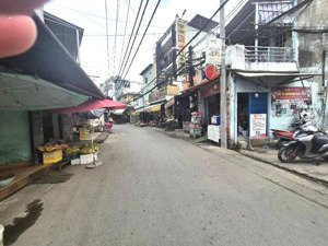 siêu hiếm - nhà 2 tầng 2 mặt hẻm đường trường chinh - diện tích 76m2(4 x 22), gần chợ lạc quang.