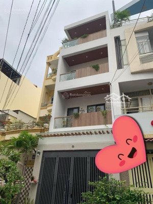 đậu visa bán gấp nhà đường hàn hải
nguyên quân sự, q11 -
67,5m2(4,5x17m). nhà 3 tầng 4pn 5wc