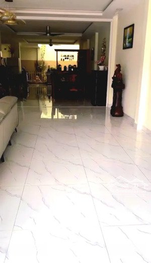 bán gấp trong tháng - bán nhà bàu cát 2 191m² 3 tầng - 40 tỷ