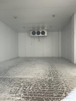 cho thuê kho lạnh có 8 kho , diện tích đất đến 1250m2 giá cho thuê 110tr gần chợ đầu mối thủ đức