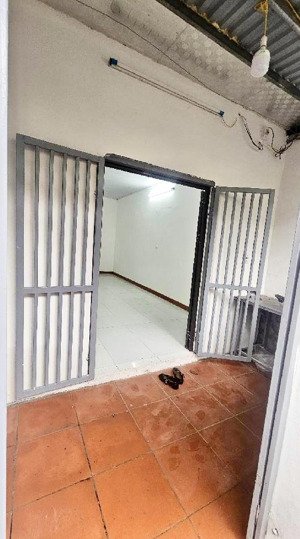 nhà thuý lĩnh 45m2-2,2 tỷ-ô tô đỗ cổng-