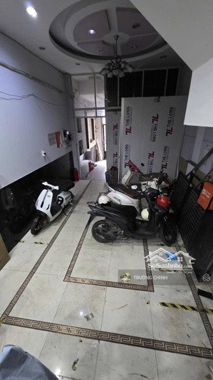 mặt tiền đường số 8 - lê văn quới - giáp tân phú - 4 x 17 -5tầng - doanh thu 50tr - 8tỷ hơn.