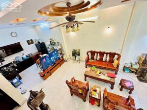 Phân lô phố Vĩnh Phúc 50m2, 5 tầng 2 thoáng ô tô tránh chủ cần bán hiếm Ba Đình