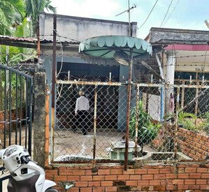 cần bán nhà 180m2, đường hồ văn tắng, xã tân phú trung