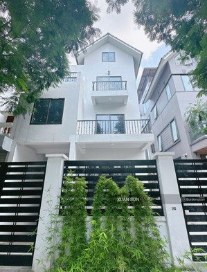 cho thuê biệt thự mới 100% tại đỗ quang - hoàng đạo thúy, dt 100m*5 tầng, oto đỗ 3-4 chiếc, 35 tr