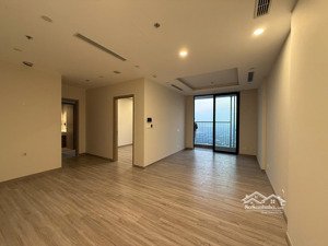 bán gấp chcc 2pn 2wc diện tích 70m2 thông thủy, bàn giao hoàn thiện cơ bản, ban công chính nam