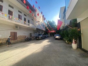 nhà 4 mặt tiền vị trí đẹp ngõ thông tứ hướng ô tô đỗ cửa