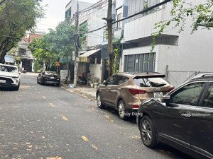 tôi cần bán đất mt đường bùi xương trạch, p khuê trung,125m2, giá 6 tỷ. gọi thuỷ