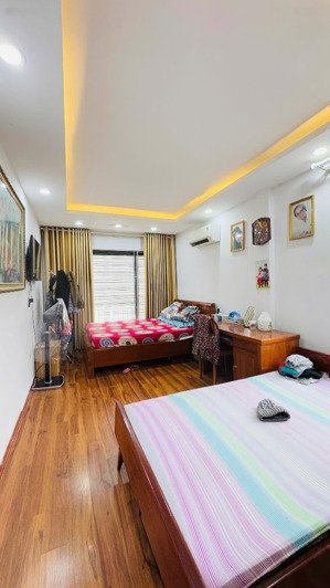 chính chủ gửi bán nhà riêng phố hạ đình. diện tích 34m2x6 tầng, ngõ ô tô tránh , thông tứ tung