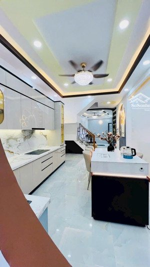 siêu phẩm nhà mới đón tết sát mặt tiền q10 dt 4 x 13 ( cn 54m ) 4 tầng giá nhỉnh 10 tỷ còn bớt