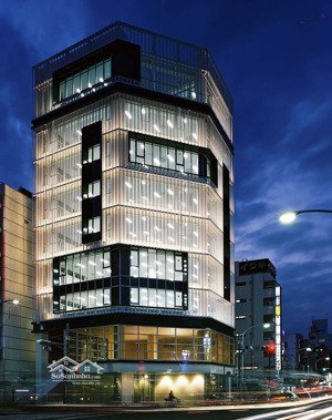 cho thuê nhà mp nguyễn văn cừ, 450m2 diện tich, 1 tầng, 10m mặt tiền, thông sàn, nhà sửa mới đẹp