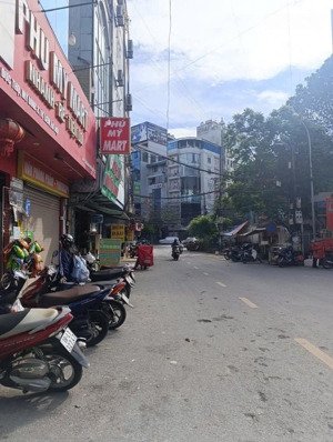 toà nhà ccmn mặt đường mỹ đình, oto tránh, 110m2, 7 tầng, dòng tiền 1.8 tỷ/năm, giá bán 22 tỷ x