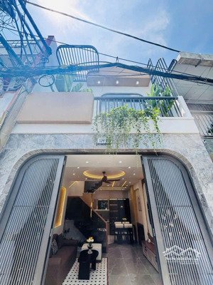 góc cho thuê nhà hxh mới full nội thất siêu đẹp tân bình