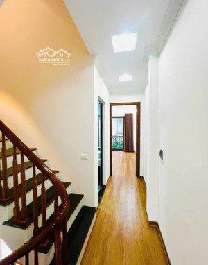 hiếm có: nhà 5 tầng, rộng 40m2 với 6 phòng ngủ, ô tô sát nhà đối diện aeon mail giá rẻ như bán đất