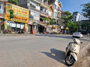 bán đất cổ linh, phố trạm, long biên, 82m2, mt 4.3m, giá 41 tỷ, phân lô vỉa hè kinh doanh đắc địa