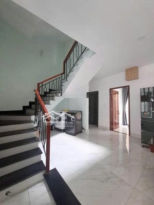 bán nhà cách mạng tháng tám 91m2 4 tầng - 14 tỷ - diện tích lớn hẻm xe hơi quận 3